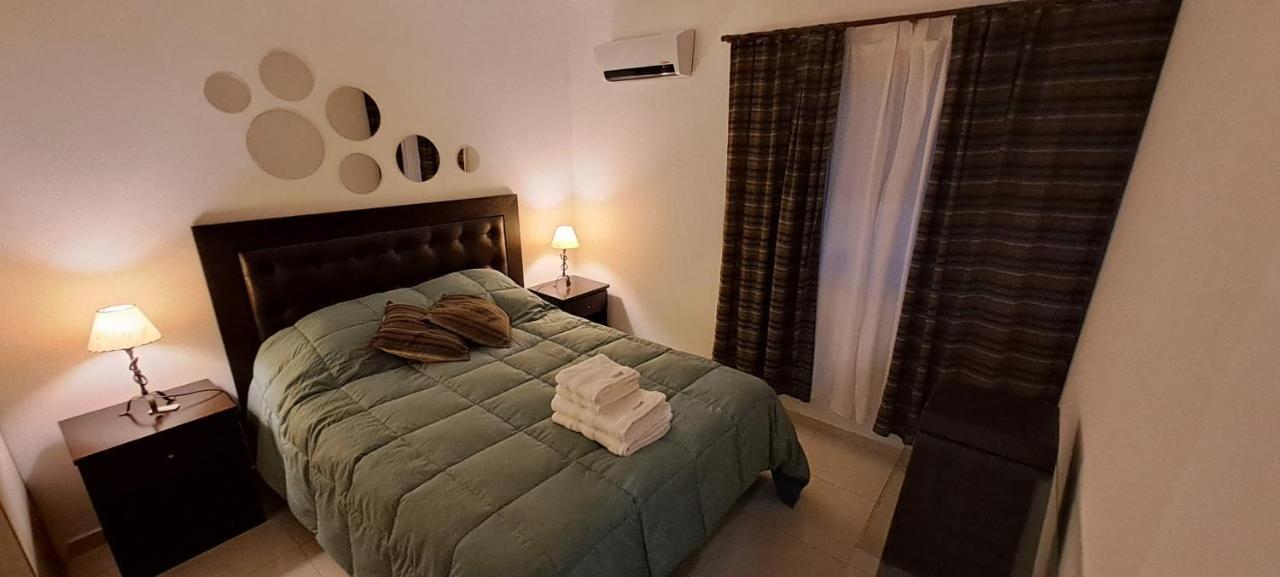 Departamento Temporario - Barrio San Isidro Villa Allende Esterno foto